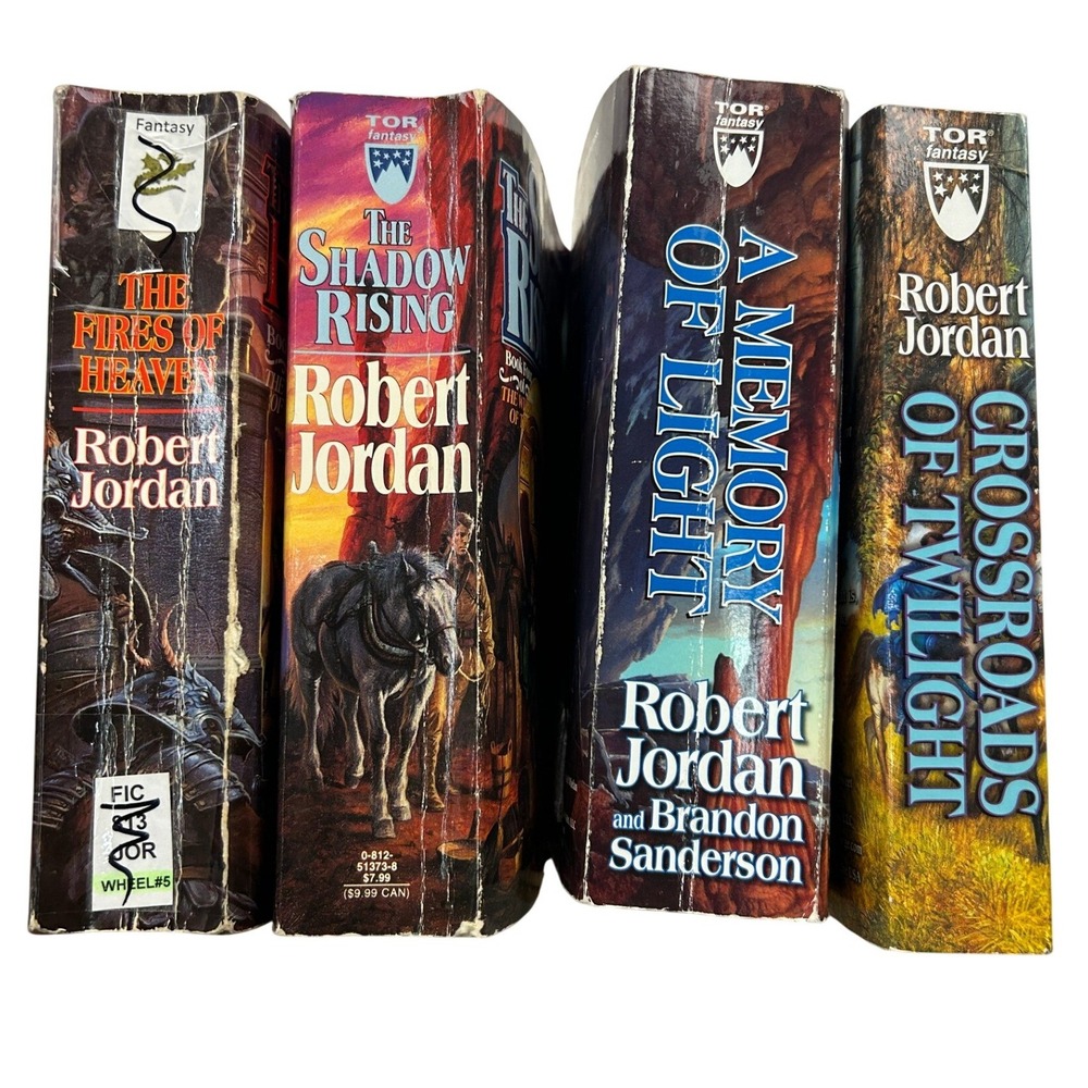 Robert Jordan Wheel of Time Books 4 5 10 14 Paperback Lot Brandon Sanderson